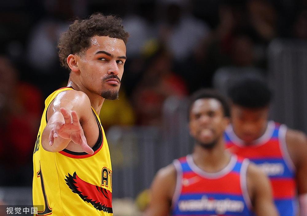 开云体育-奇才碾压美国男篮,特雷杨完成帽子戏法