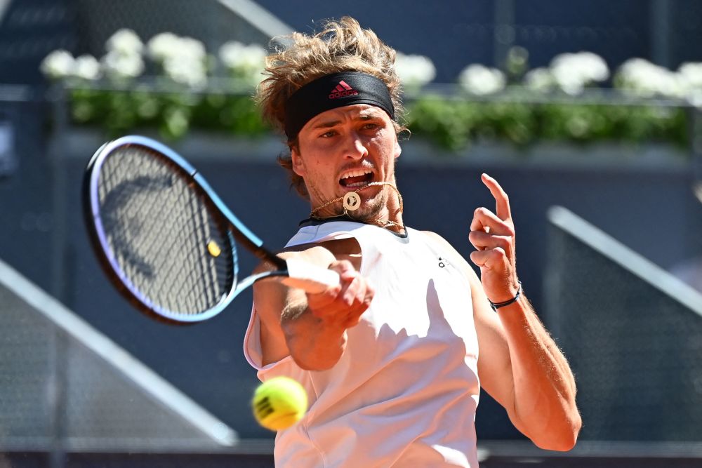 意大利网球队横扫世界网球队，兹维列夫高光表现的简单介绍