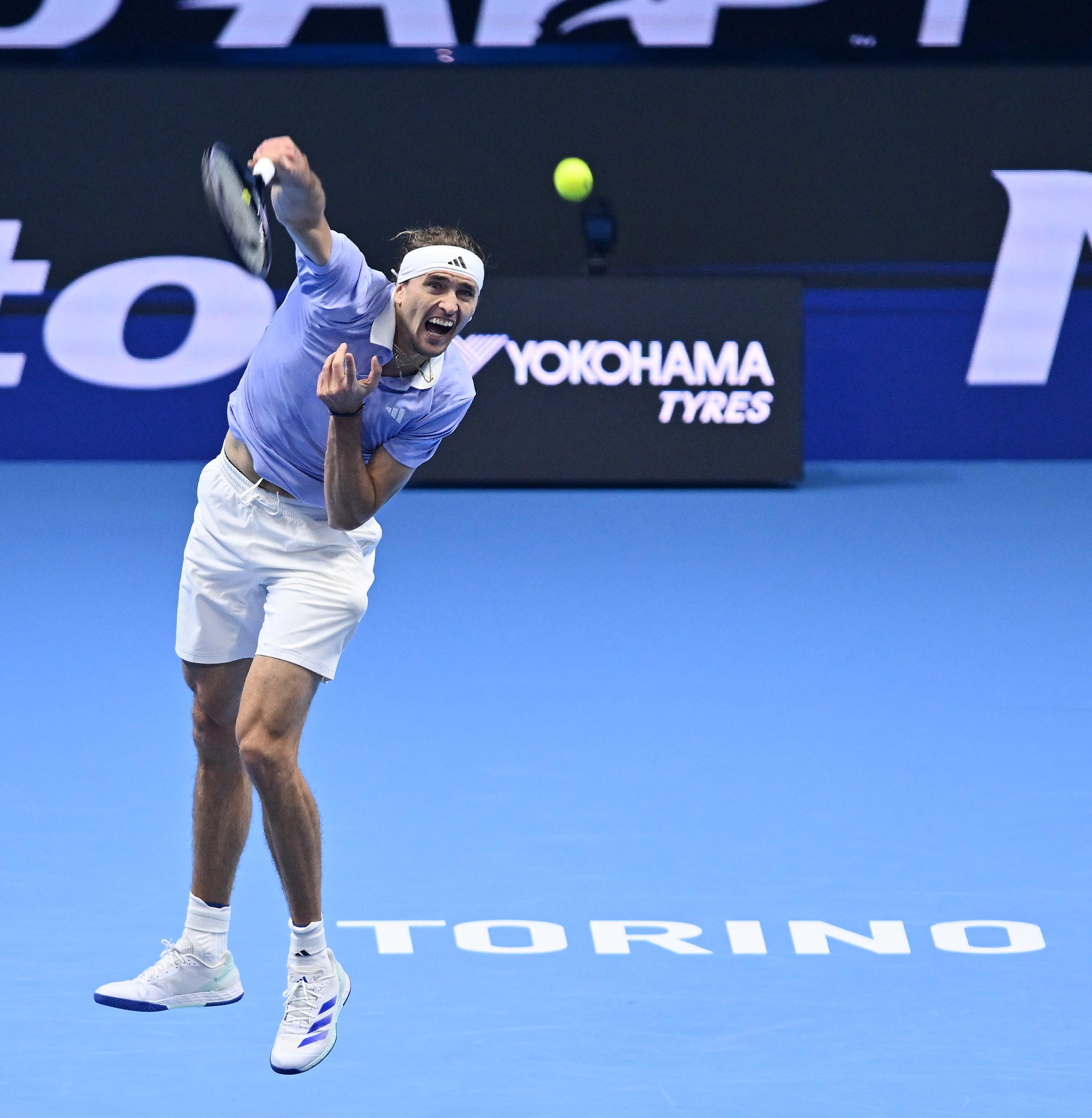 开云平台-包含西班牙网球队强势英国网球队,兹维列夫高光表现的词条