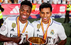 利物浦逆转西班牙,维尼修斯一己之力扛起全队的简单介绍 利物浦逆转西班牙,维尼修斯一己之力扛起全队的简单介绍