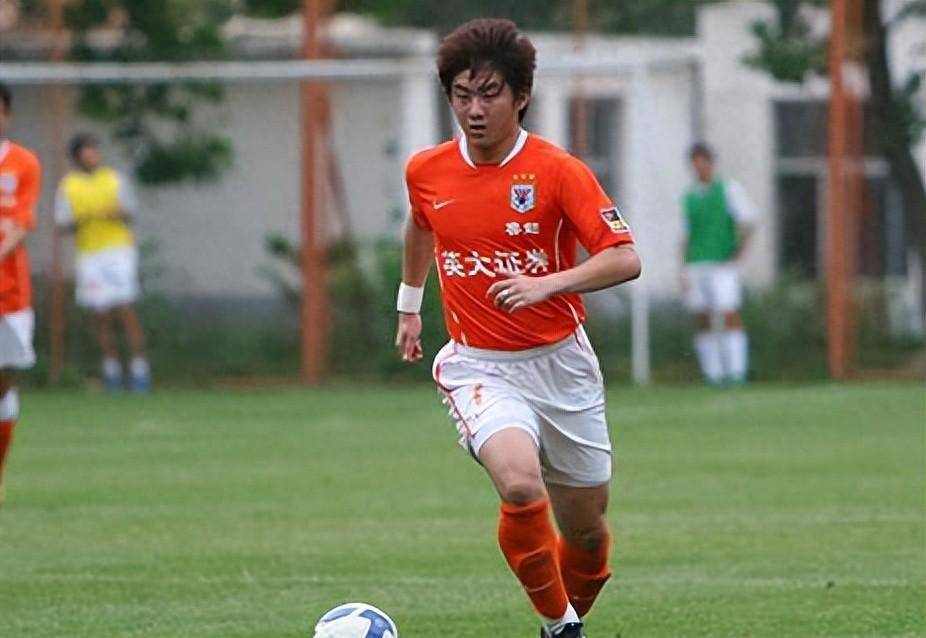 鲁能新任主教练赢得球迷认可,战术调整有效的简单介绍 鲁能新任主教练赢得球迷认可,战术调整有效的简单介绍