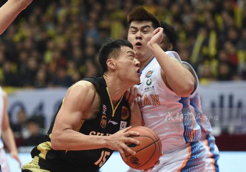 开云体育直播-关于安徽男篮客场不敌福建队,遭遇三连败的信息