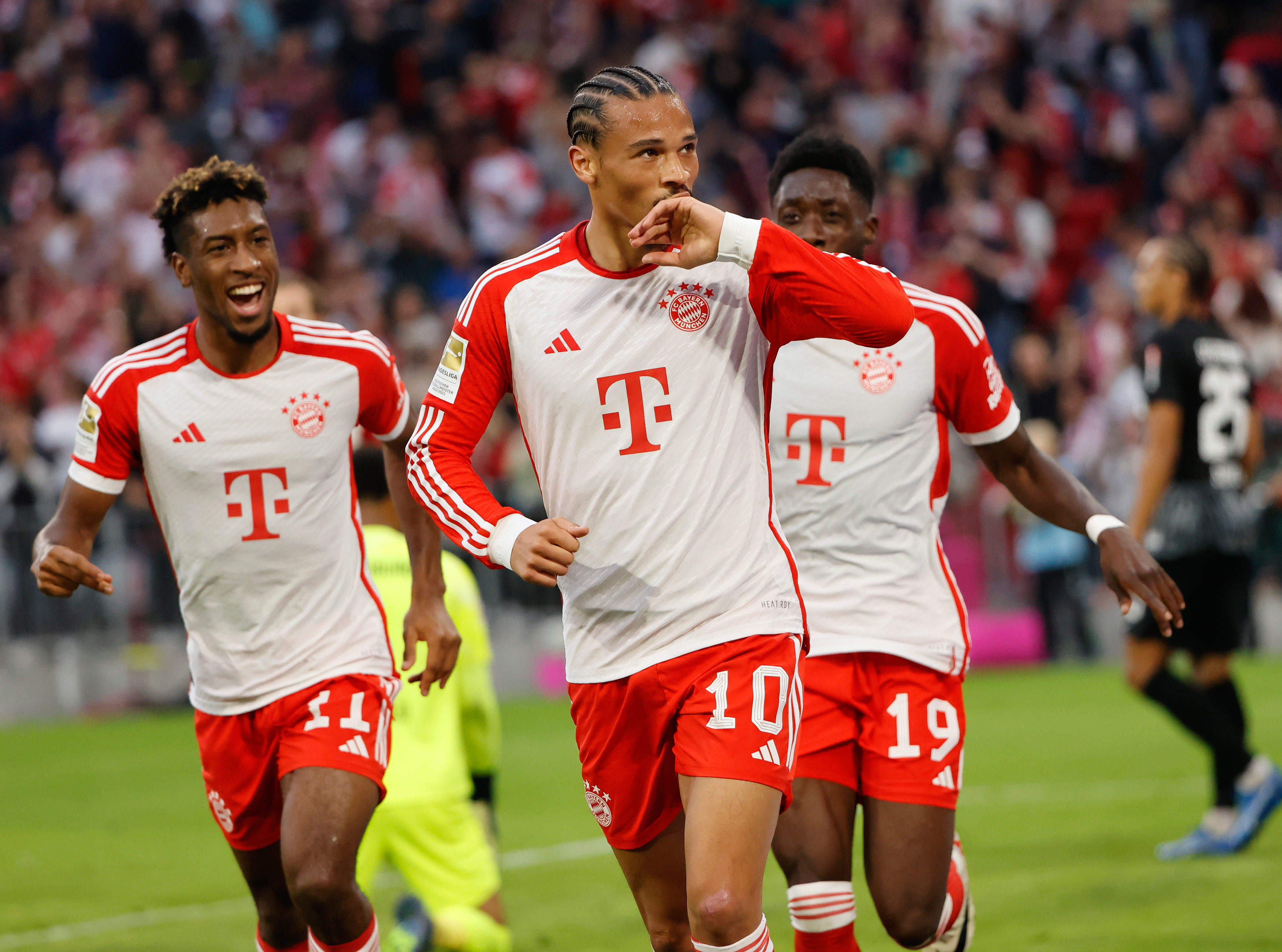 开云体育官网-拜仁慕尼黑主帅新规定加强球队训练的简单介绍