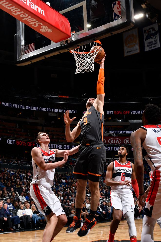 包含魔术球员爆发六连胜,成为最佳获胜的词条 包含魔术球员爆发六连胜,成为最佳获胜的词条