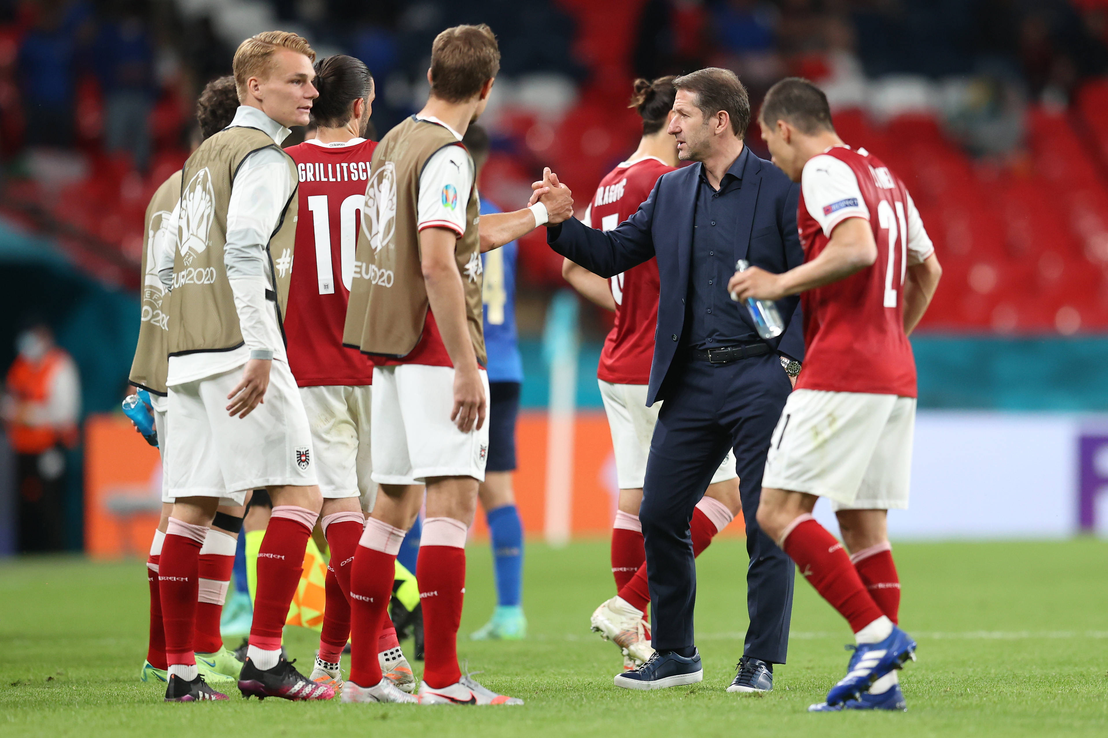 斯洛文尼亚队在欧预赛中表现不俗,积极向前的简单介绍 斯洛文尼亚队在欧预赛中表现不俗,积极向前的简单介绍