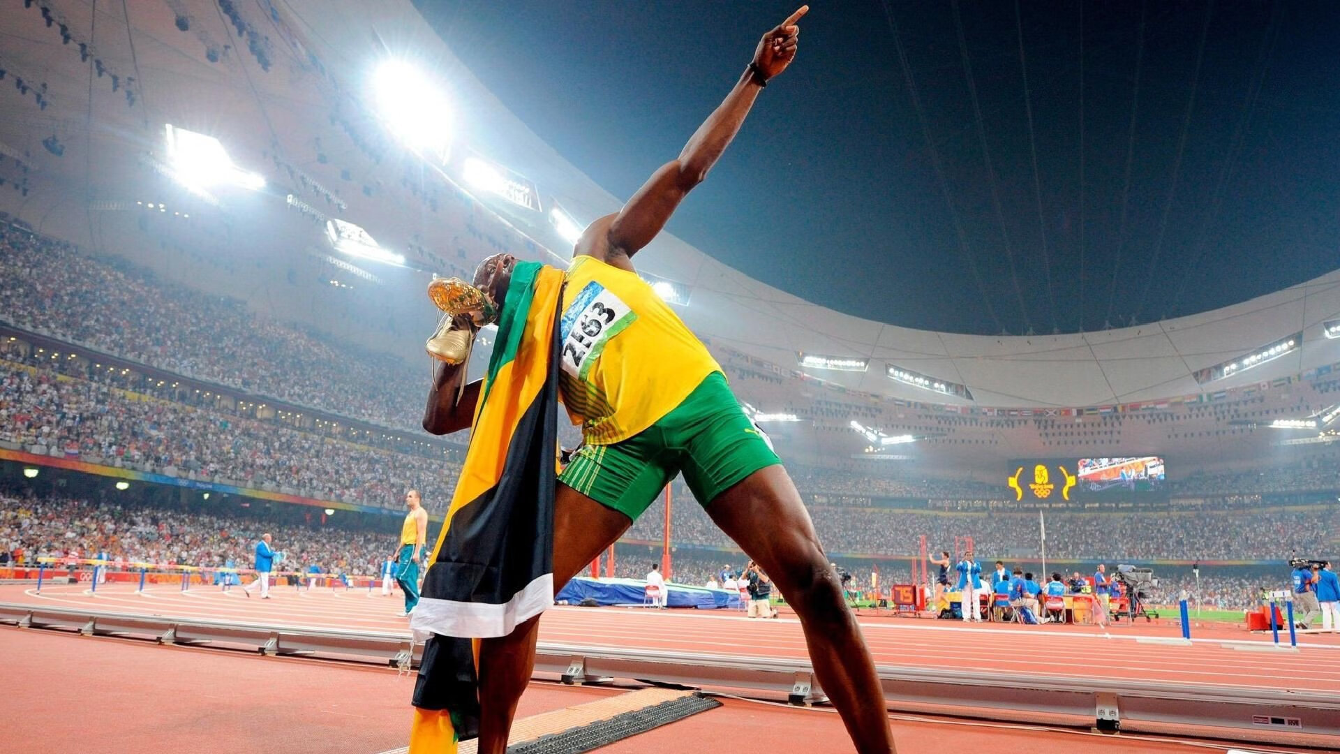 格纳布里攻防两端统治全场，乌克兰对阵英格兰的战术转折点